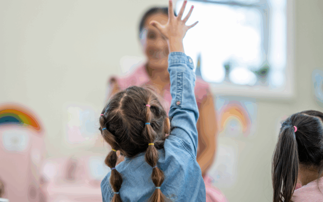 El niño que ya no pregunta: la pérdida de la curiosidad espontánea en la era de las respuestas inmediatas